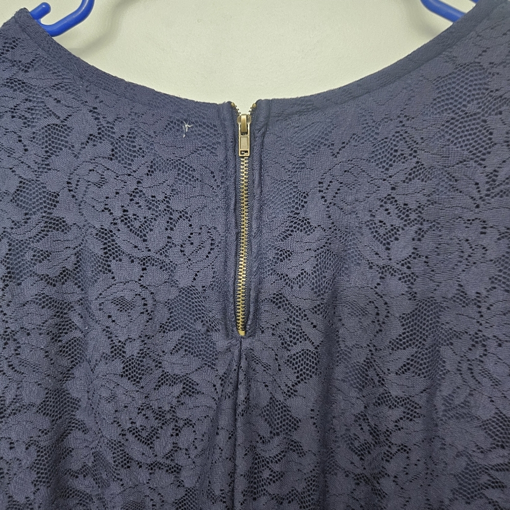 Liberty Love Lace bell sleeve Dress Large - Picture 6 of 6